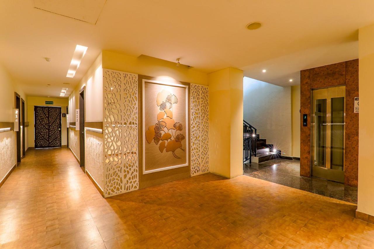 Townhouse Geetraj Near Shalimar Gateway Lucknow Hotel Exterior photo